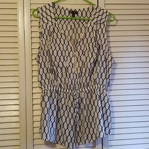 Sleeveless blouse NWOT